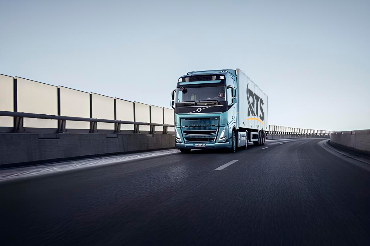 Royal Trans Solutions : Au Service de Nos Clients avec Excellence